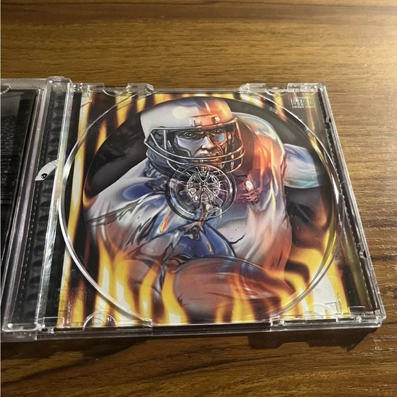 NFL Blitz 2001 Sony PlayStation 1, 2000 PS1 Game w/ Registration Card & Manual - Picture 5 of 6